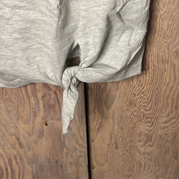 Ruff Hewn Gray Flowers Parrots Tied Bottom T-Shirt Size Large - Picture 4 of 5